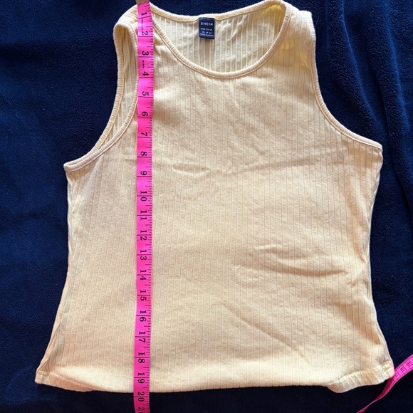 3 for $20 ⭐️ SHEIN Ribbed Knit Tank Top – XL – Yellow - Picture 7 of 8